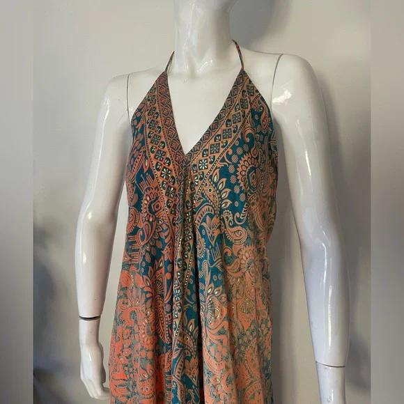 flowy Multicolor Paisley Maxi Dress - Picture 2 of 6